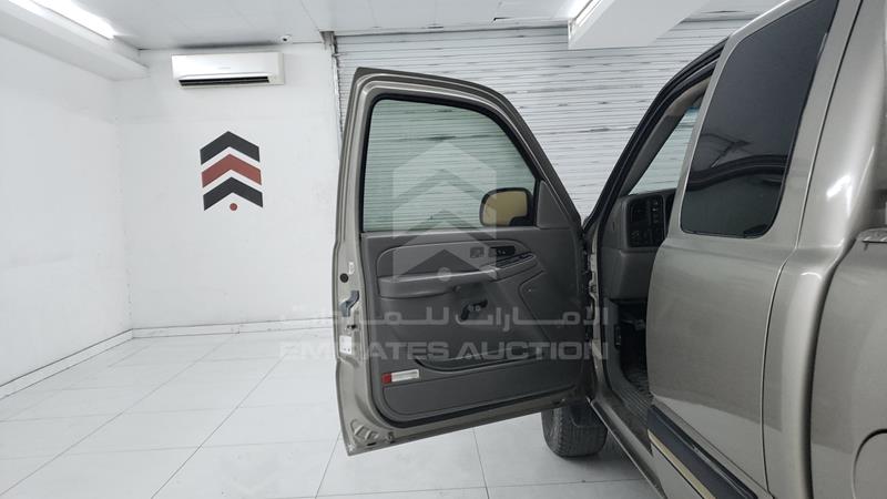 1GCEK19B16Z171581 Auction: EmiratesAuction Lot: 404194 1GCEK19B16Z171581 Chevrolet Silverado 2006 BLACK Photo 11