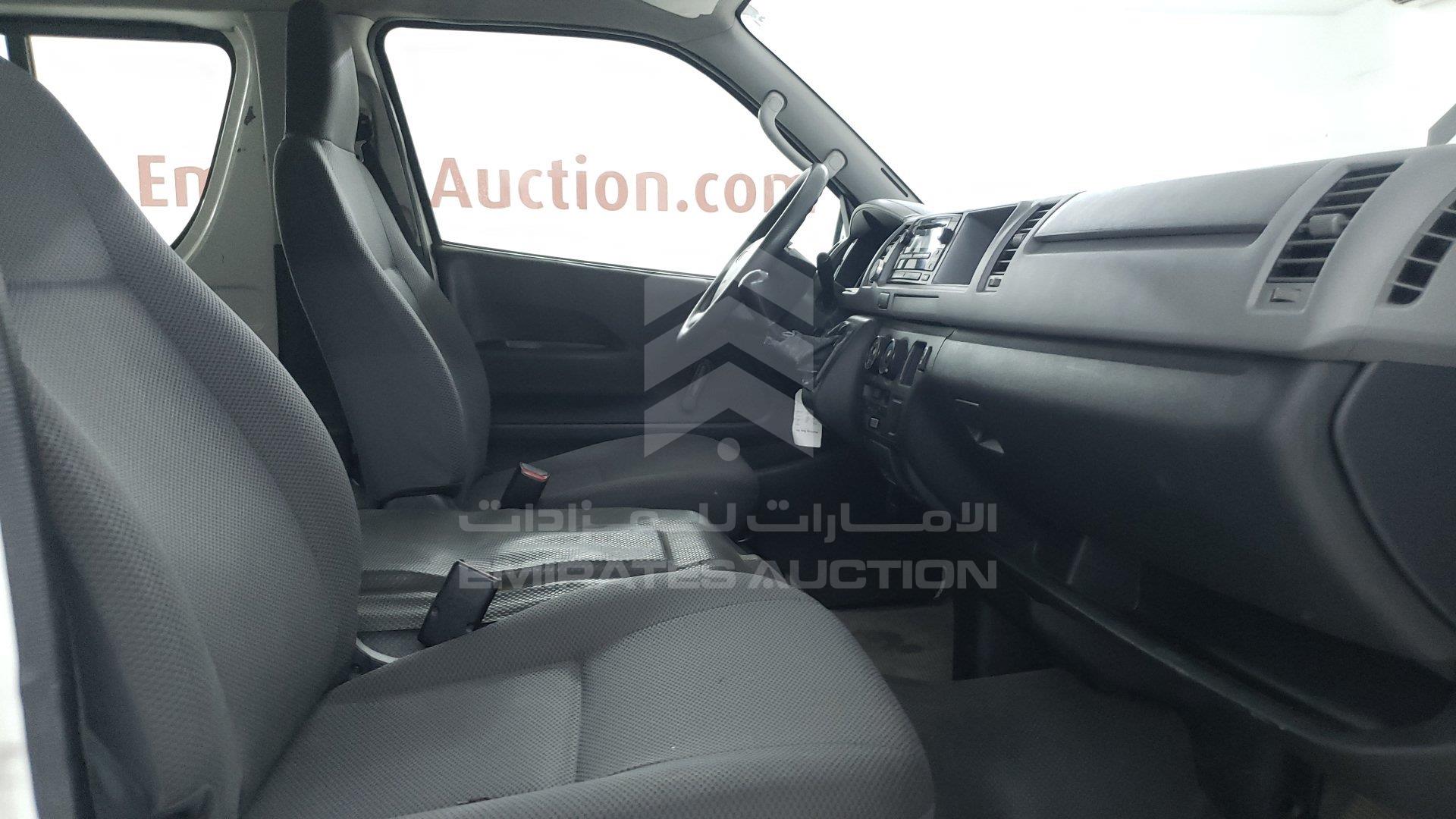 JTGRX12P8D8038699 - 2013 Toyota Hiace - #352827