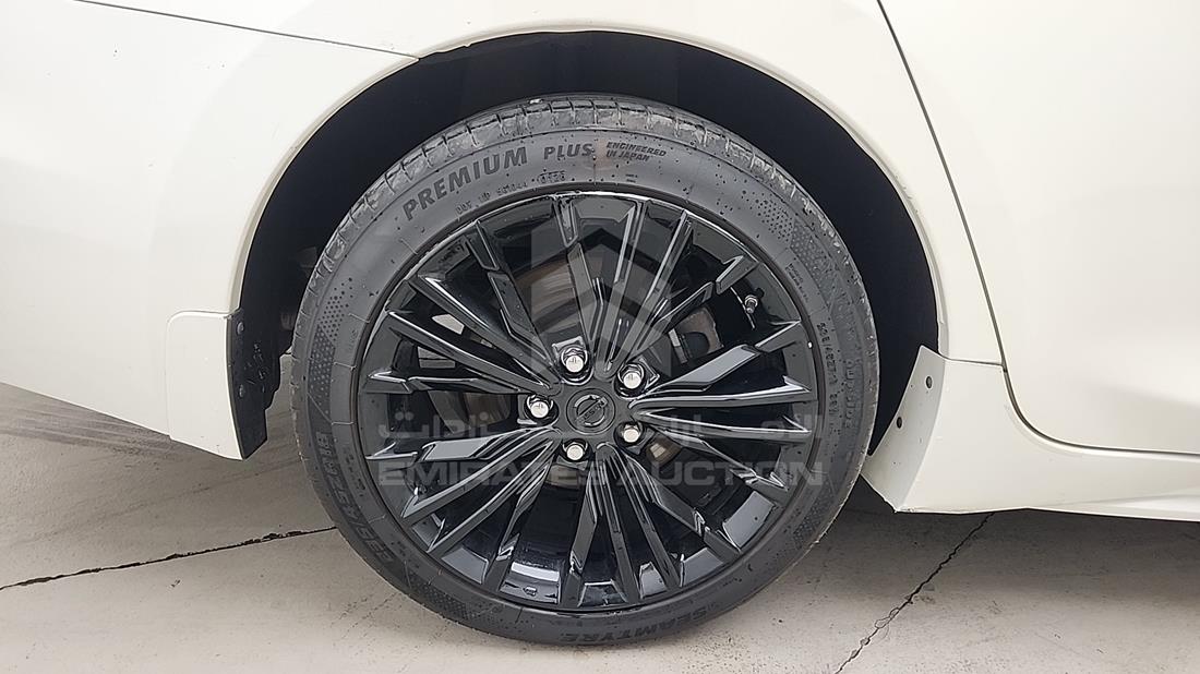 2016 Nissan Maxima — Rear Right Tyre — Photo 35