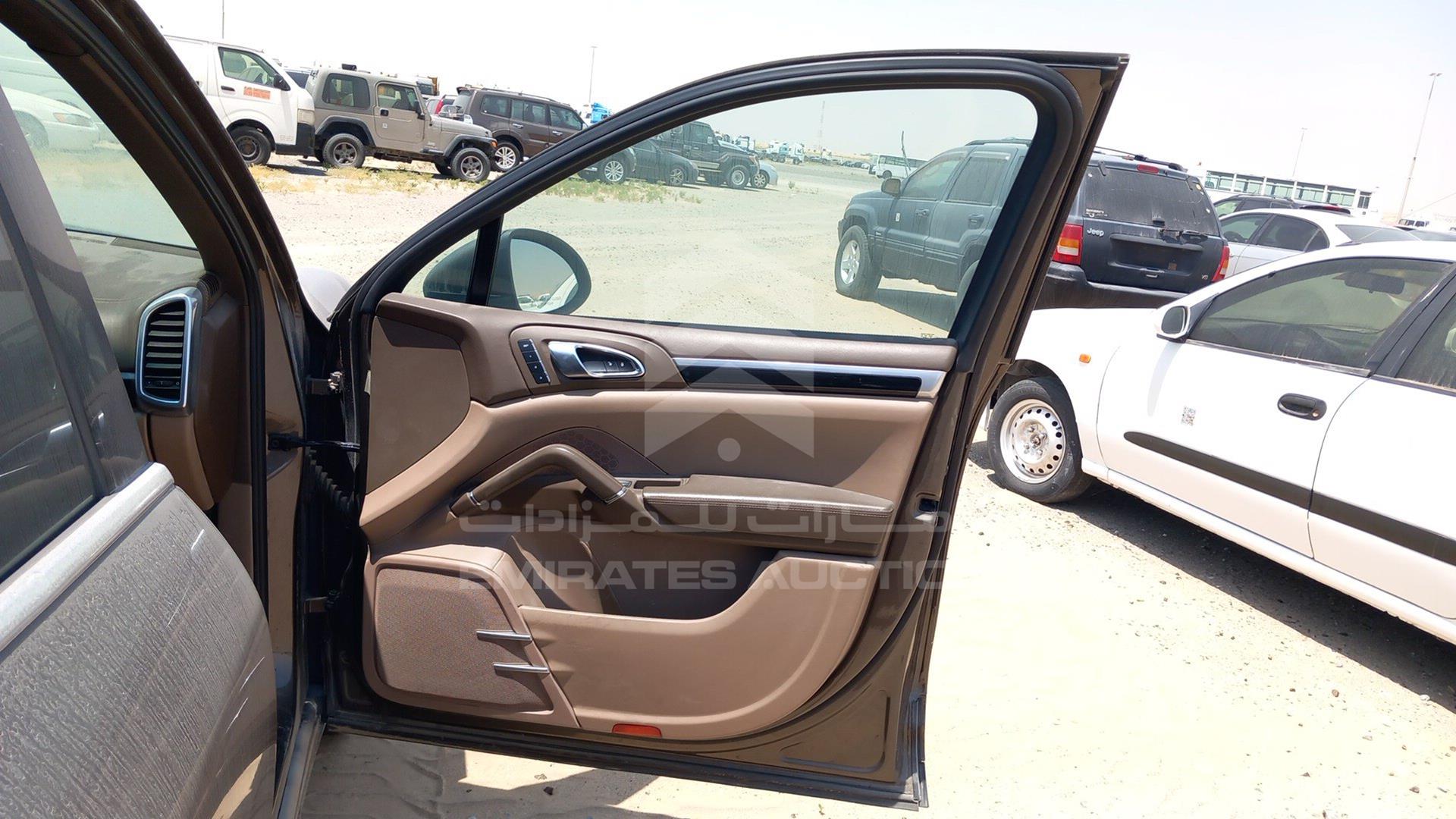 2013 PORSCHE CAYENNE VIN: WP1AA2A23DLA02678