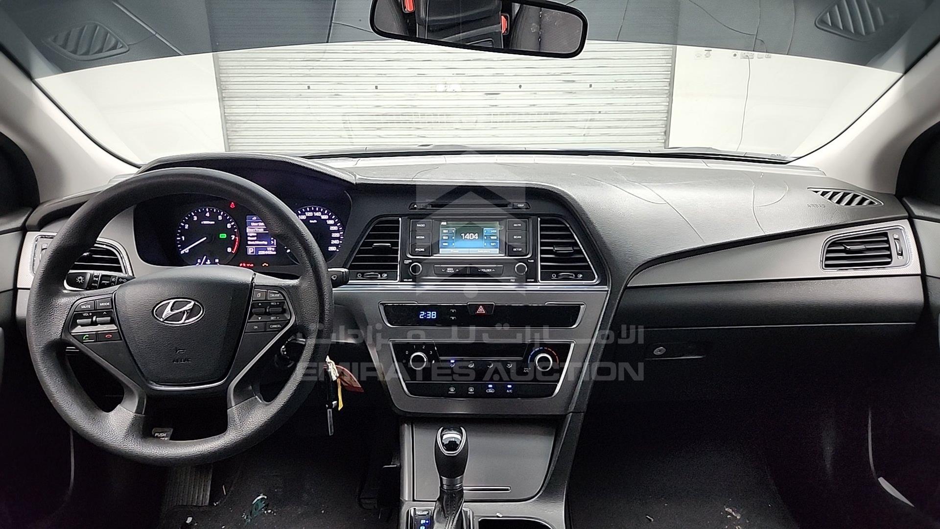 2016 HYUNDAI SONATA VIN: KMHE241G4GA109113