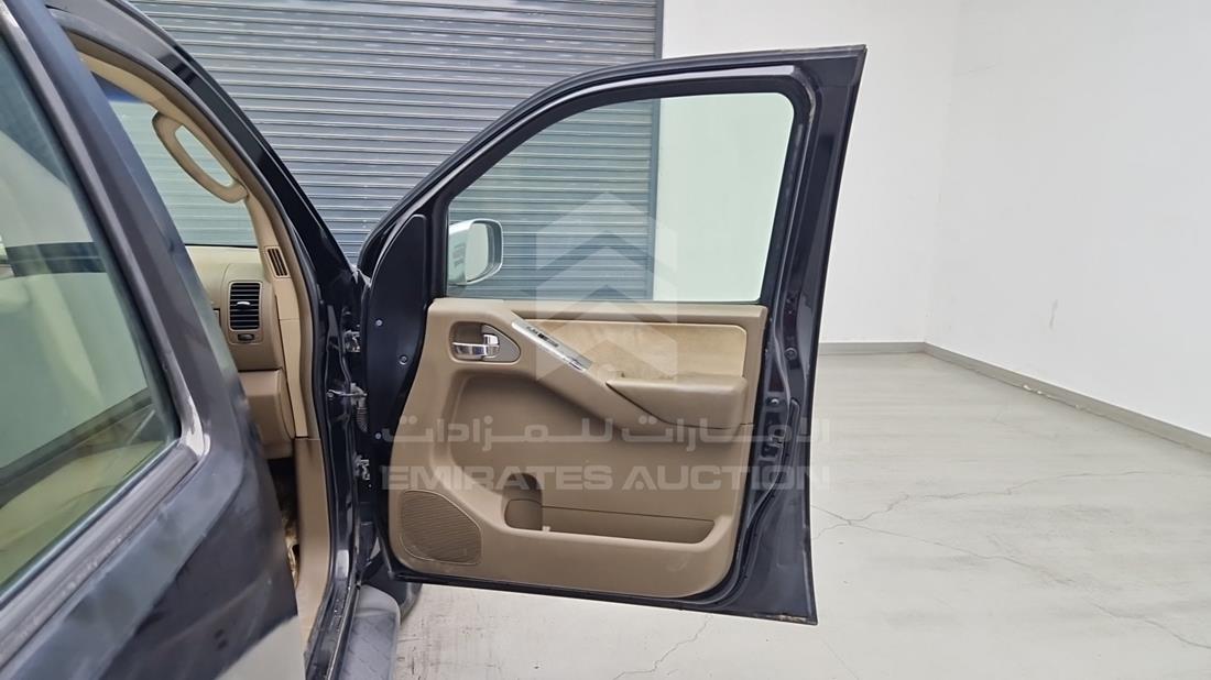 2006 Nissan Pathfinder — Front Right Door — Photo 31