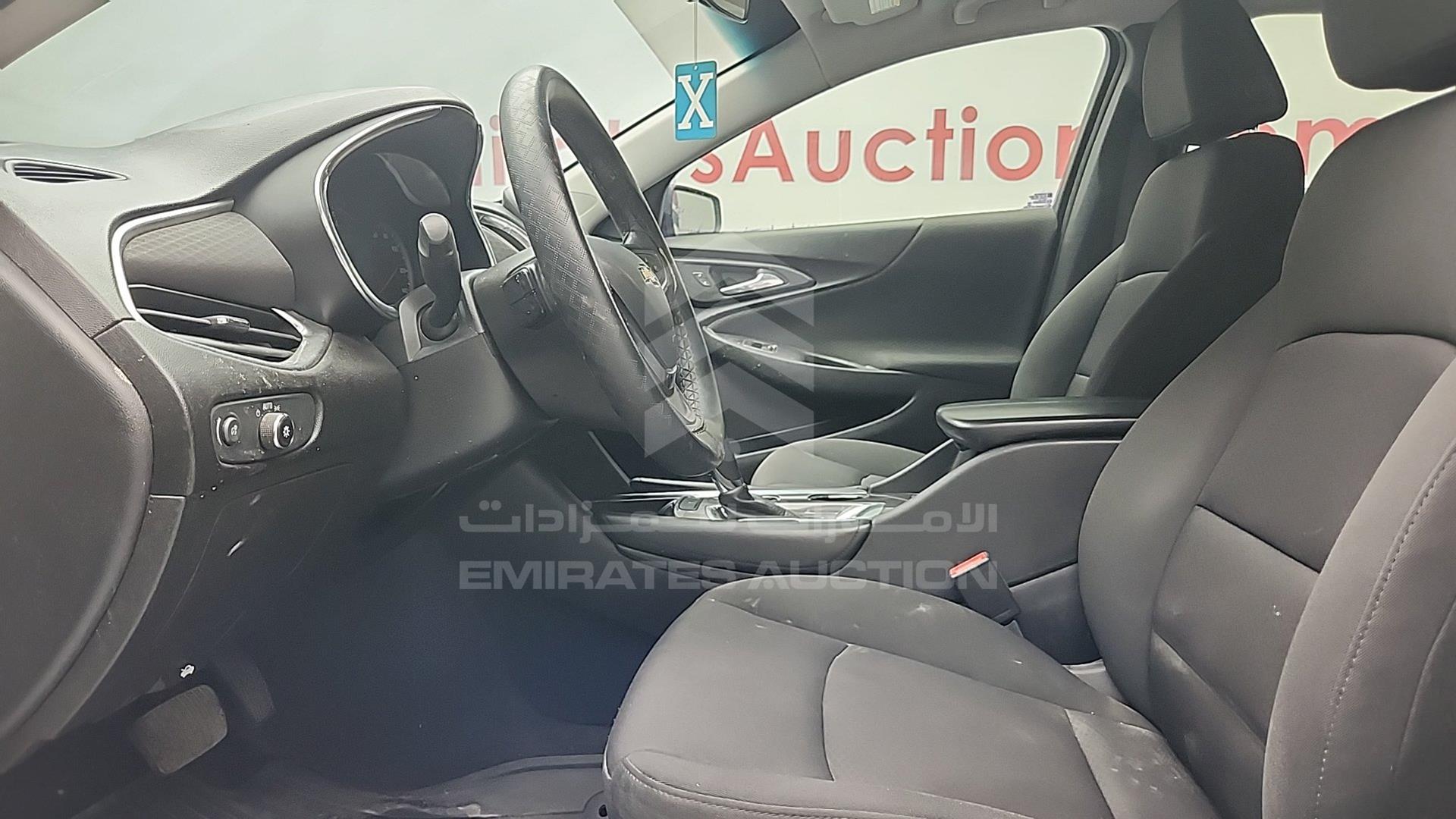 2018 CHEVROLET MALIBU VIN: 1G1ZD5ST4JF280139