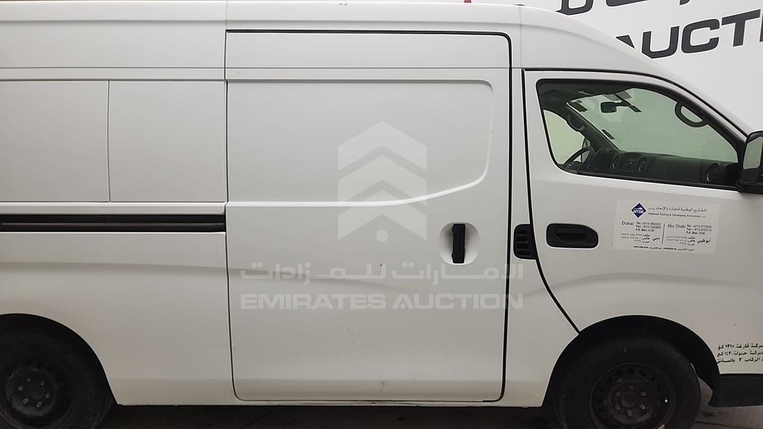 2020 Nissan Urvan — Rear Right Door — Photo 15