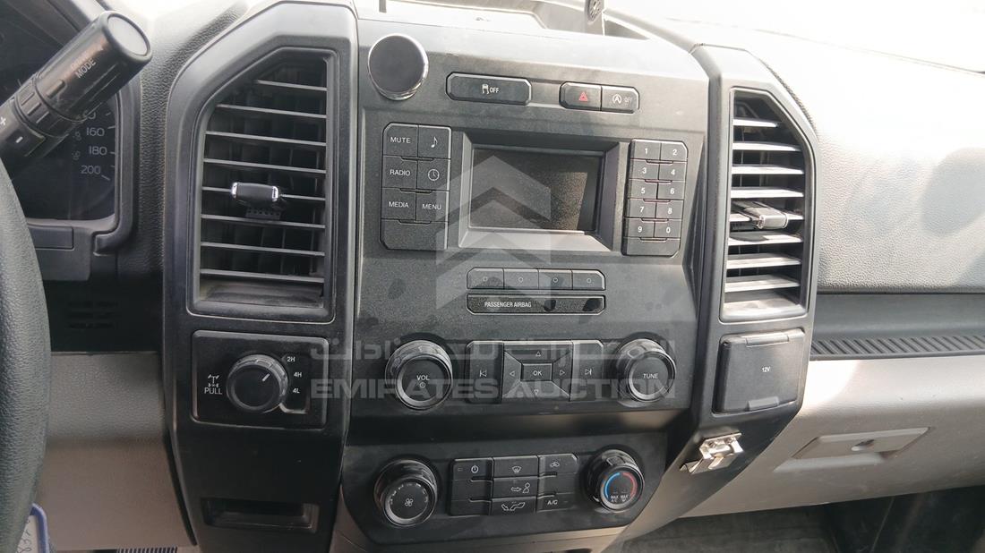 فورد اف 150 2019 — نظم الترفيه وكاميرا المراقبة والملاحة — صورة 16