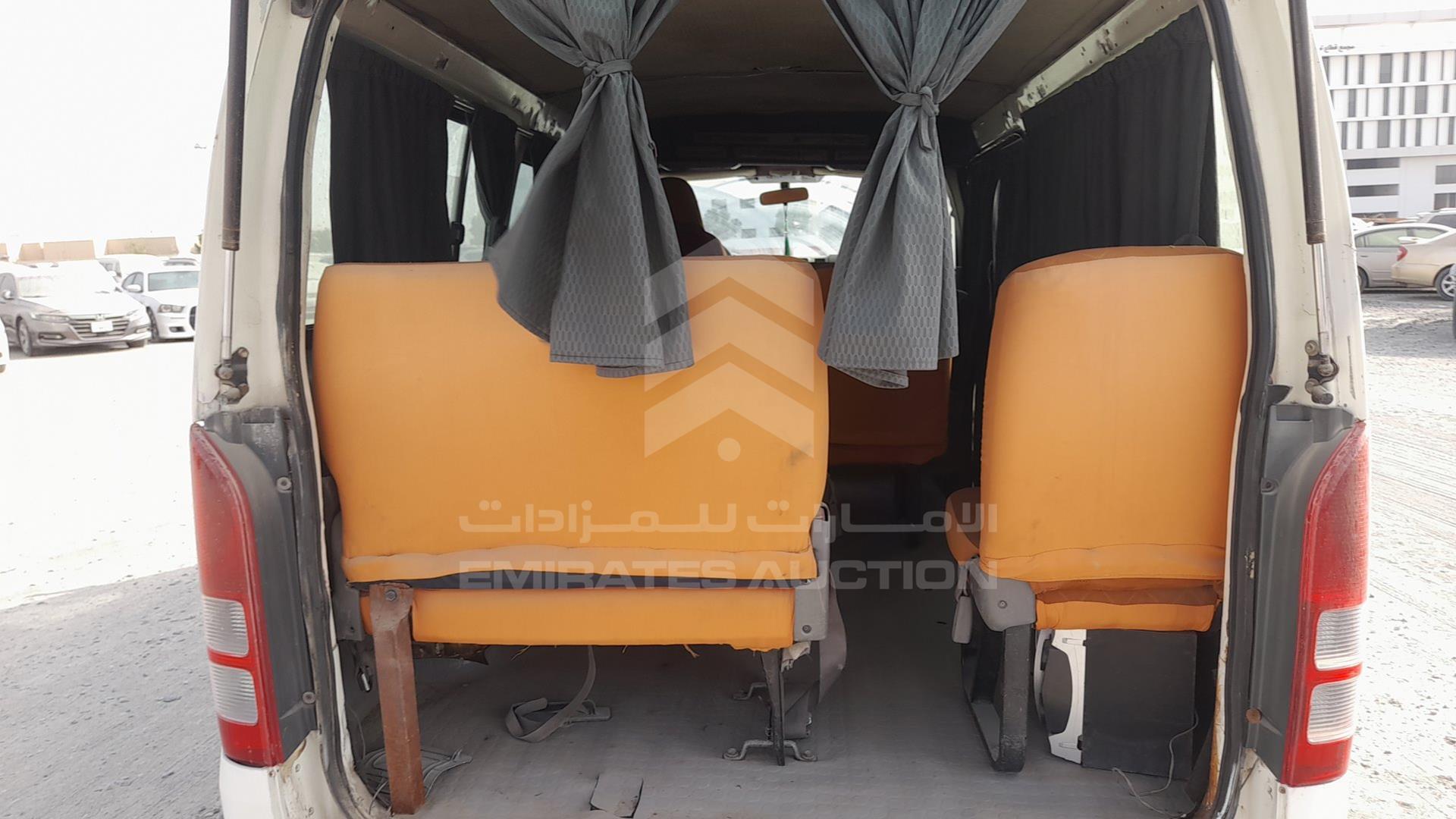 2006 TOYOTA HIACE VIN: JTGJX02P065004638