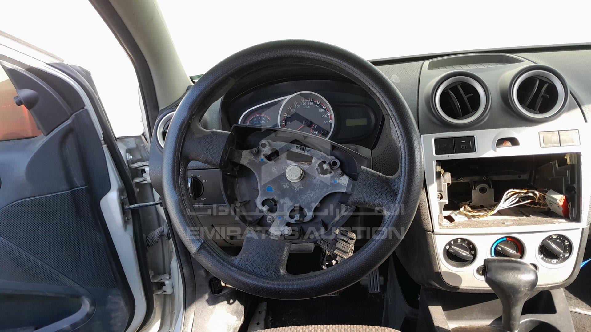MAJTJ21D2BAE39004 - 2011 Ford Figo - #490130