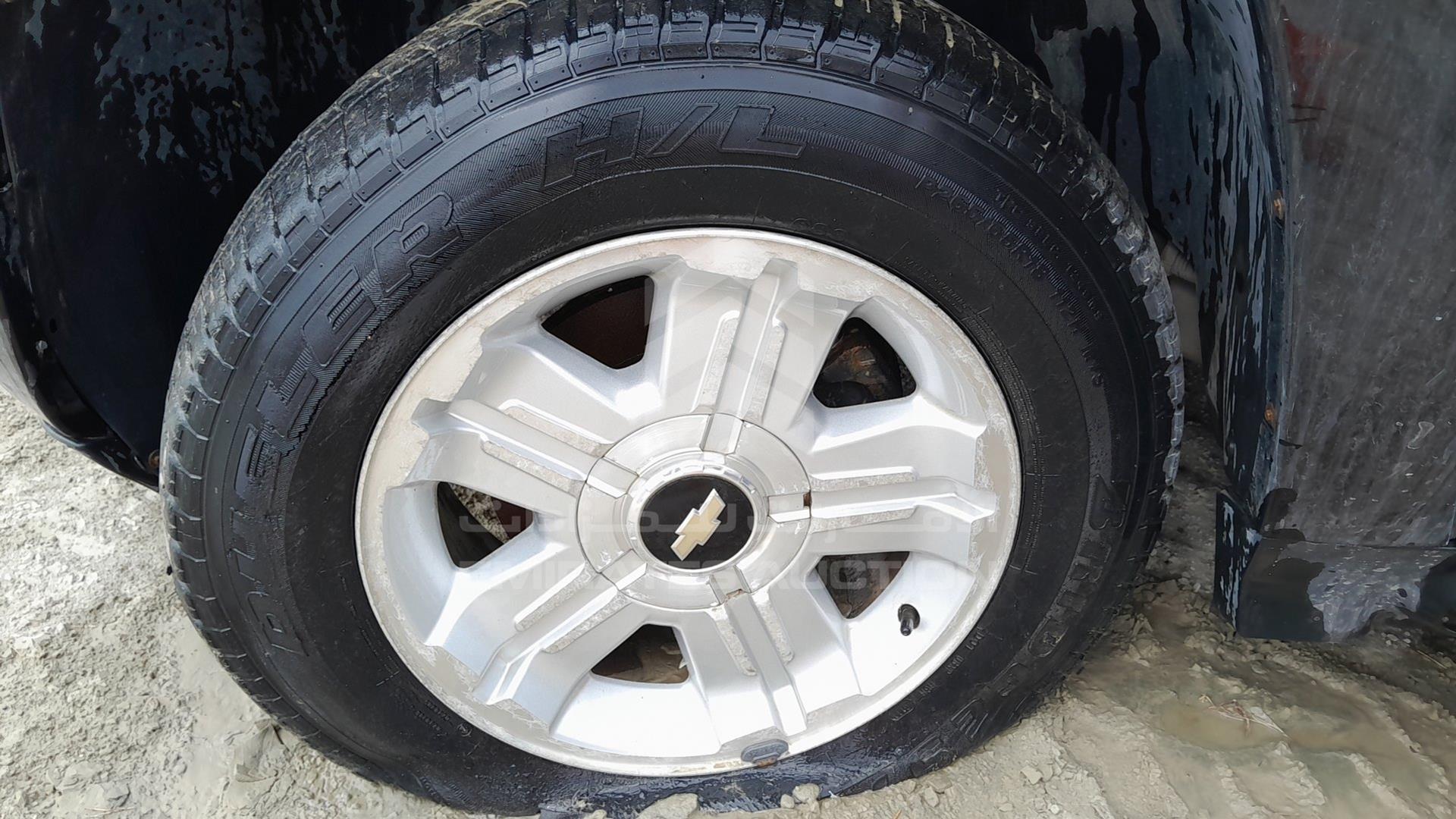 2008 CHEVROLET TAHOE VIN: 1GNFK13JX8R116173