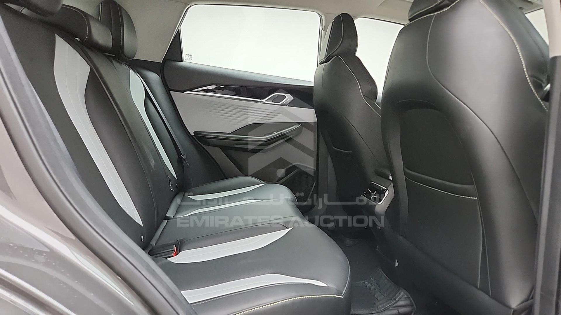2024 GEELY COOLRAY VIN: LB3762KZXRX506532