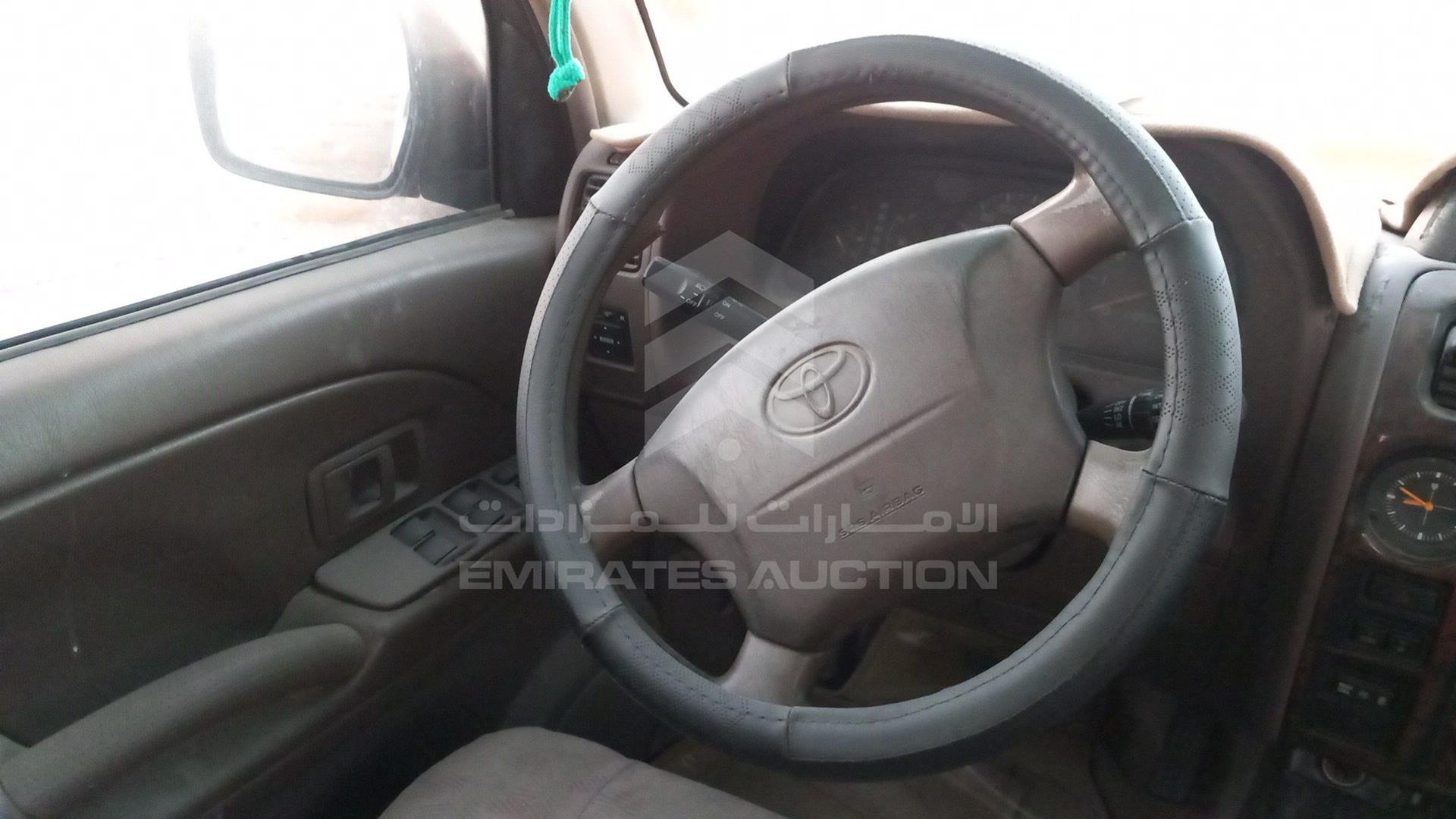 2001 TOYOTA PRADO VIN: JTEBM99J010039519