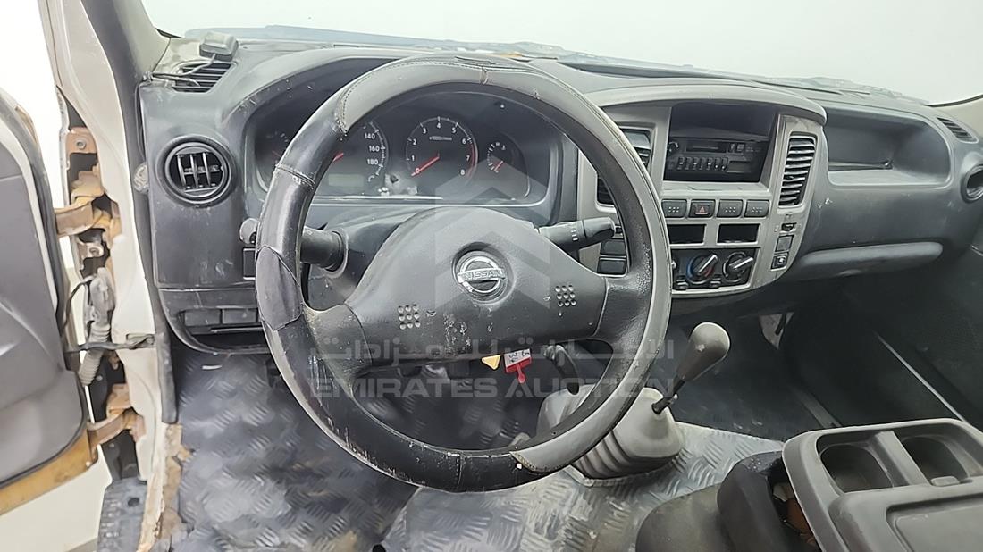 2010 Nissan Urvan — Steering & Mounted Controls — Photo 8