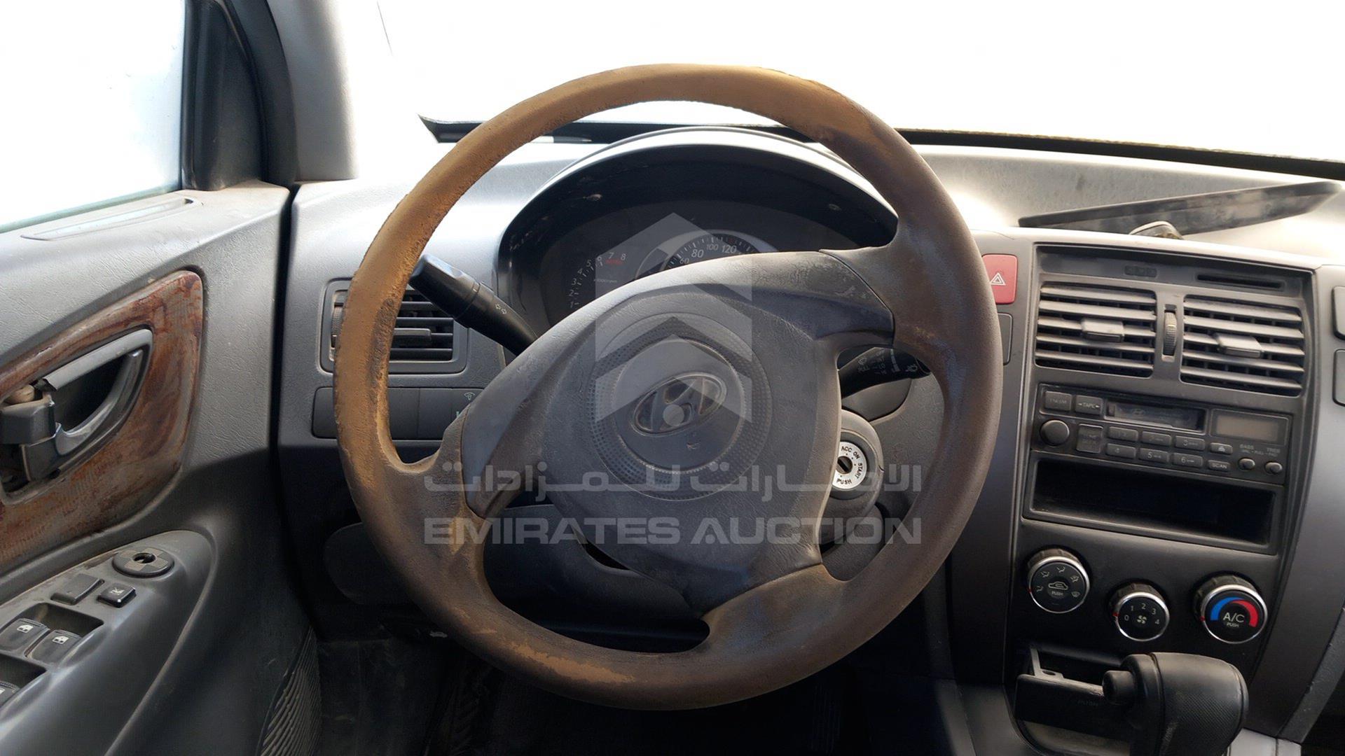 2005 HYUNDAI TUCSON VIN: KMHJM81D85U123274