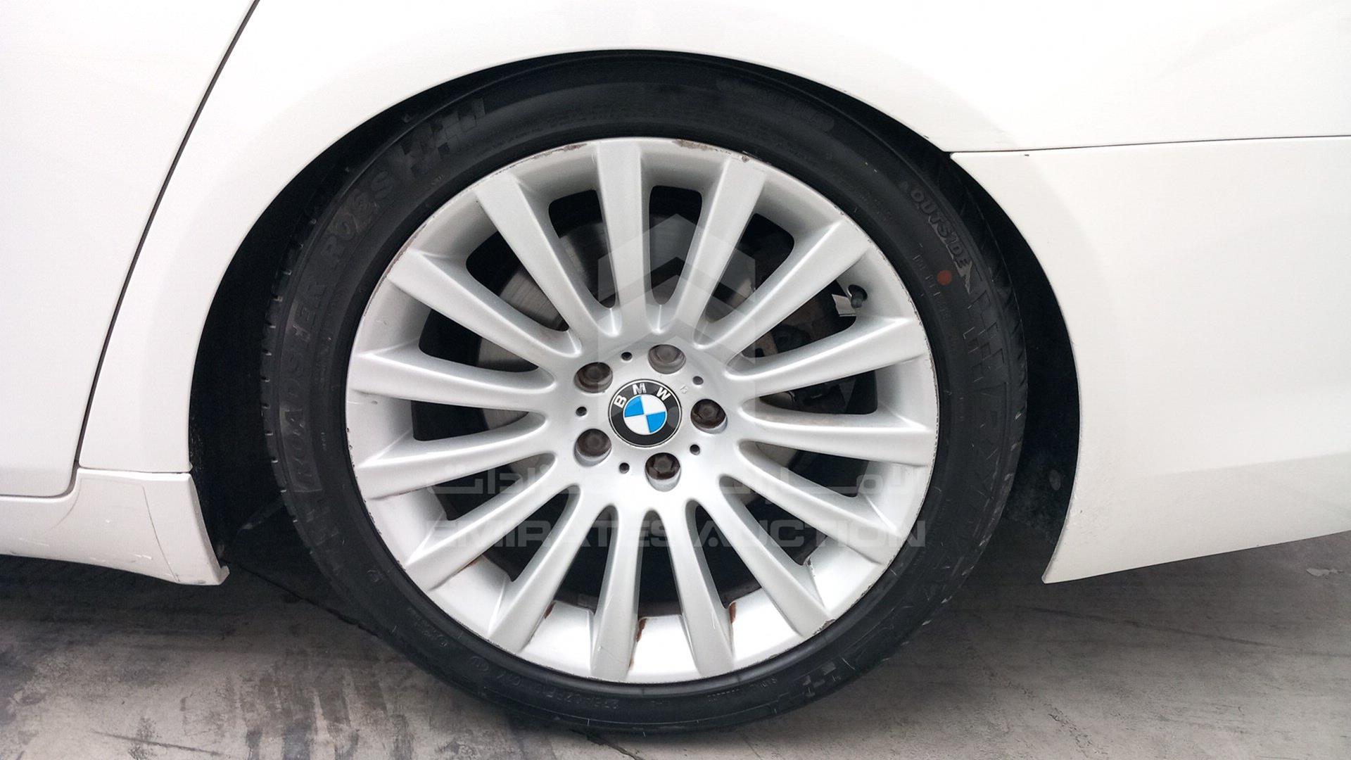 2013 BMW 730 VIN: WBAYE2109DDZ45880
