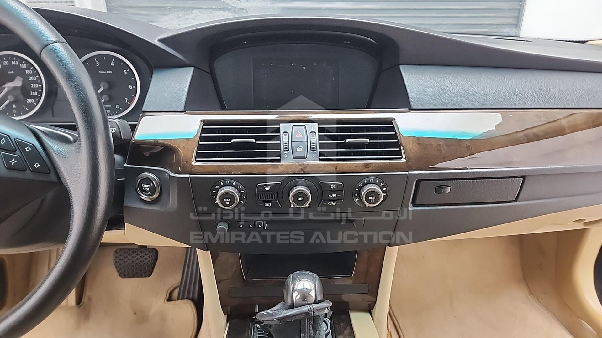 0 BMW 523I VIN: WBANE310X0B953095