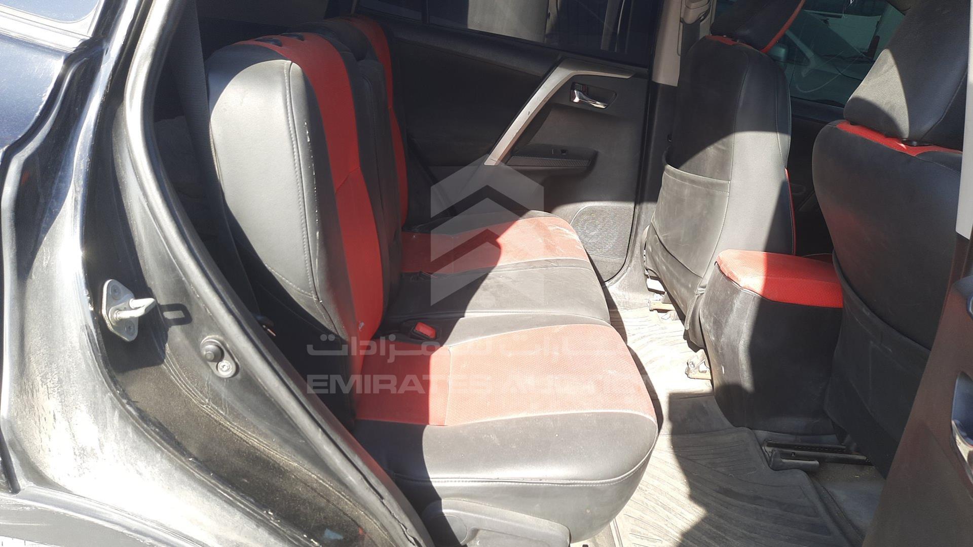 2015 TOYOTA RAV-4 VIN: 2T3RFREV8FW358109