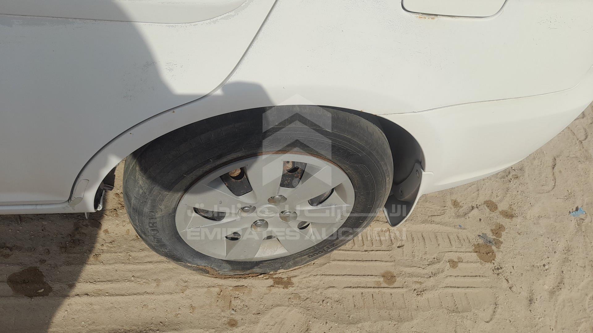2008 HYUNDAI ACCENT VIN: KMHCM41A88U200219