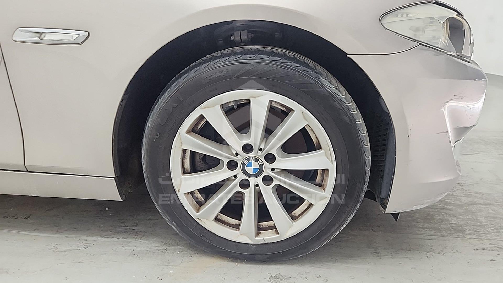 2013 BMW 528 VIN: WBAXG3107DDW40101