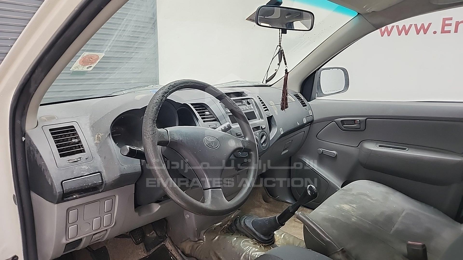 2007 TOYOTA HILUX VIN: MR0EX12G272301936