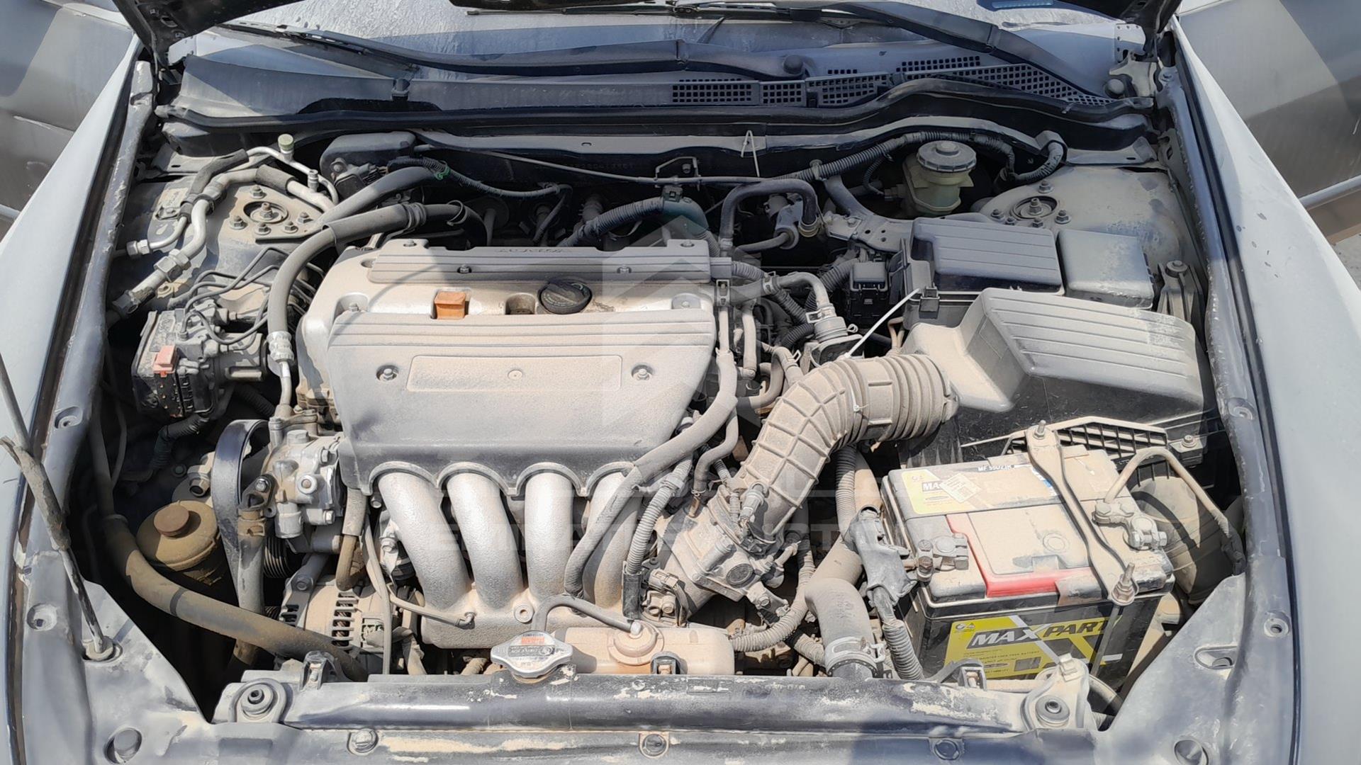 2006 HONDA ACCORD VIN: JHMCM56526C413951