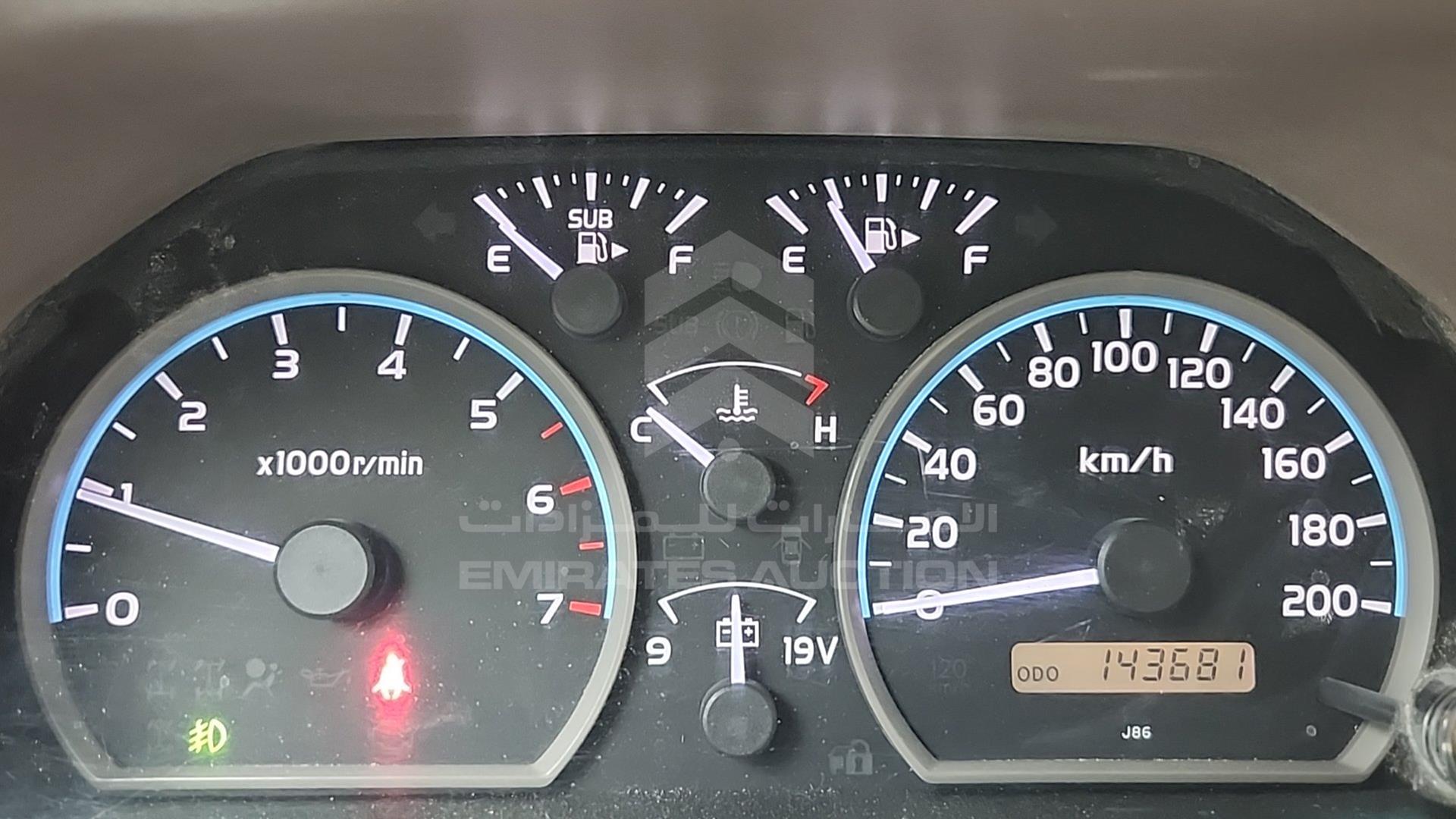 2012 TOYOTA LAND CRUISER VIN: JTFLU73J2C4522860