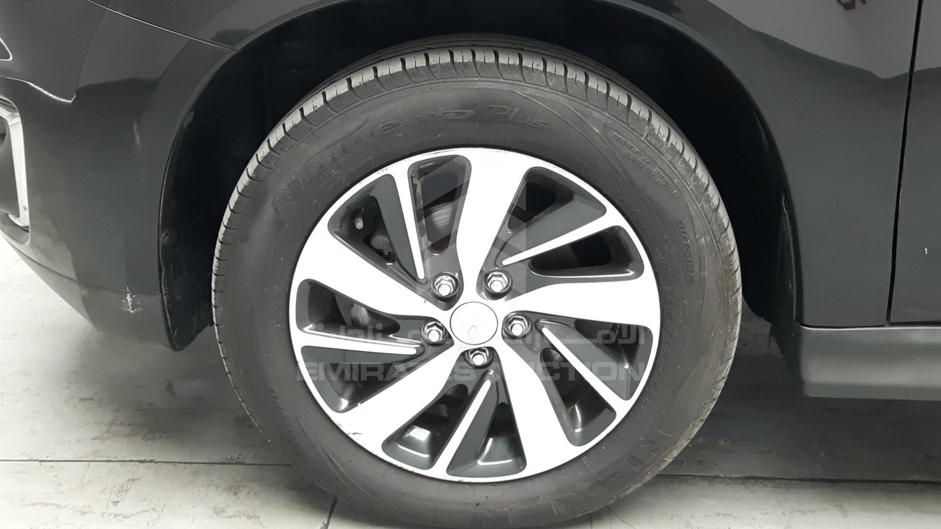 2015 MITSUBISHI ASX VIN: 4P3XTGA2WFE802069