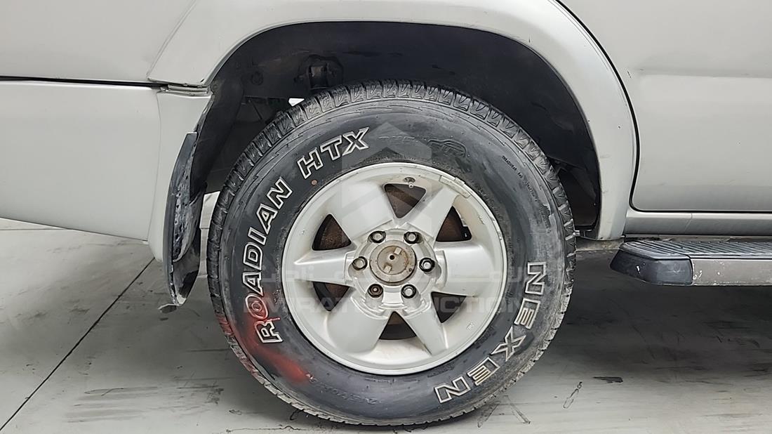 2005 Nissan Pathfinder — Rear Right Tyre — Photo 34