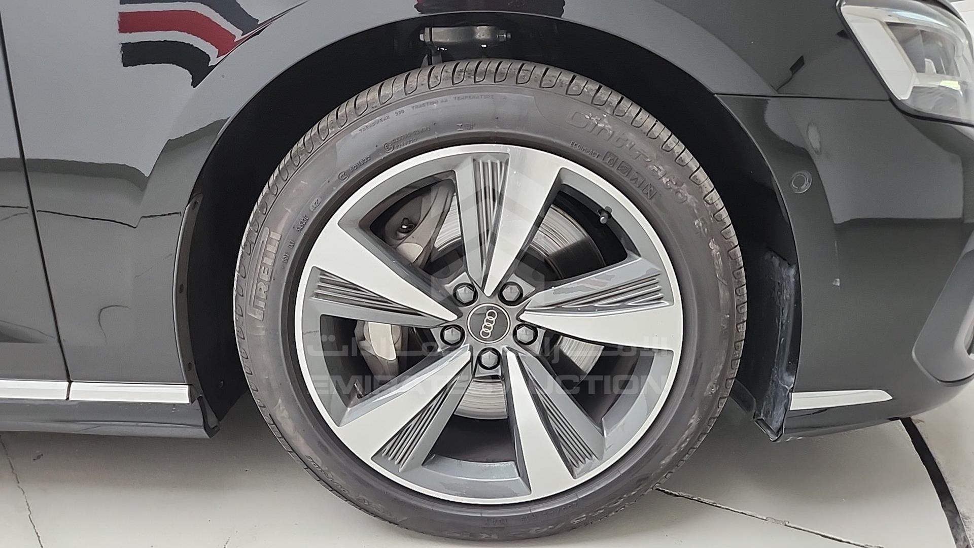 2025 AUDI A8 VIN: WAUZZZF85SN000643