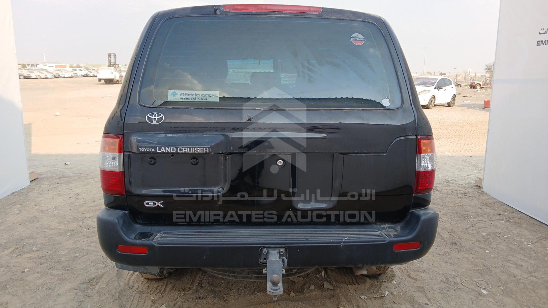 2005 TOYOTA LAND CRUISER VIN: JTEHJ09J755122002
