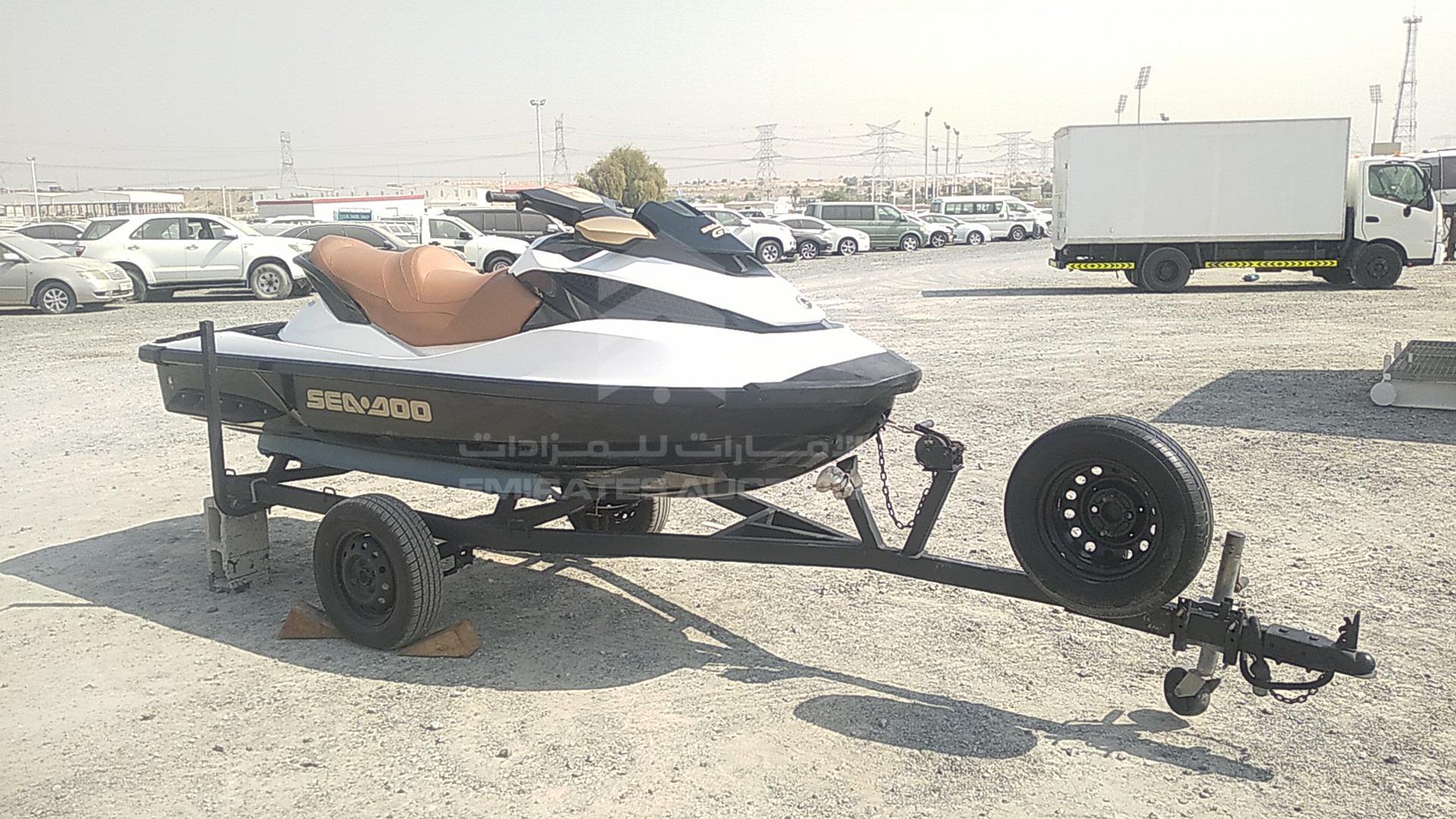 2013 JET SKI + TROLLEY SEA DOO VIN: CAYDV10776C313