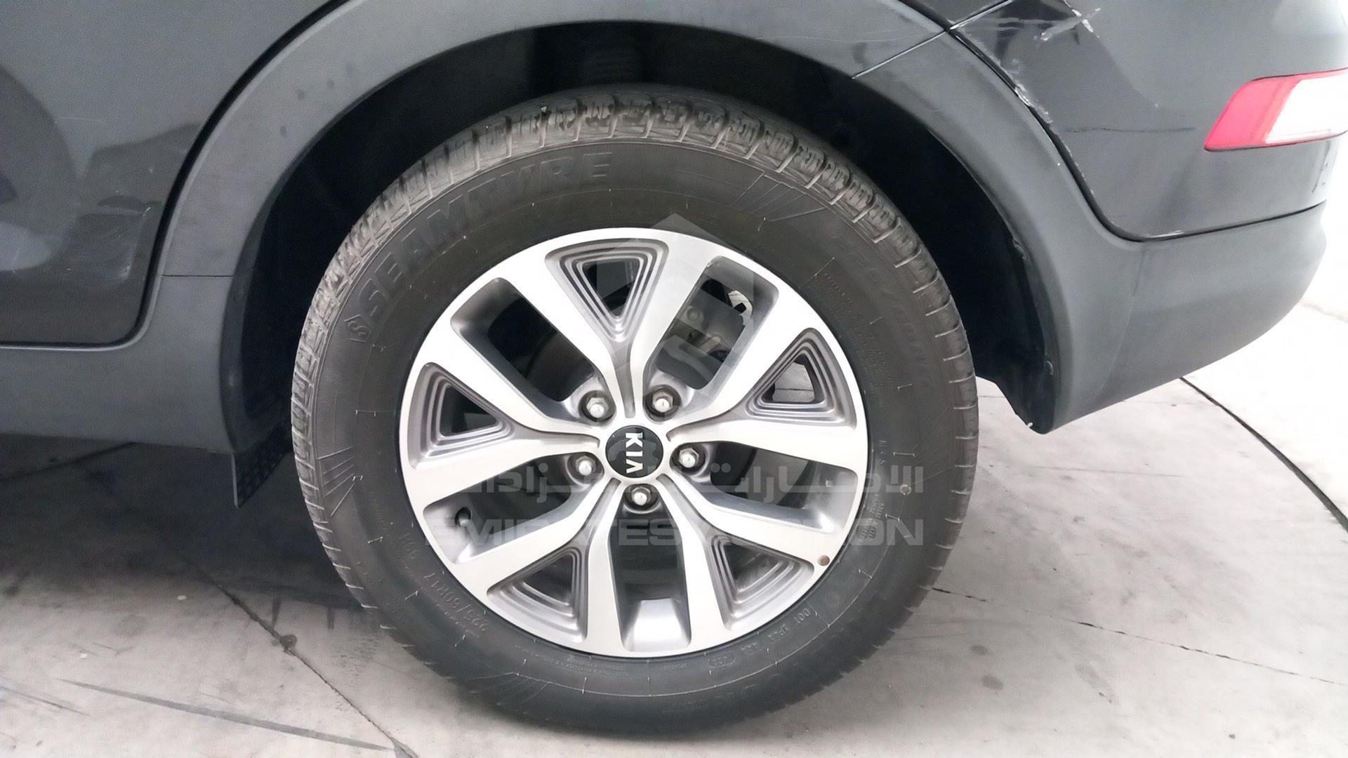 2015 KIA SPORTAGE VIN: U5YPB81A3FL602660