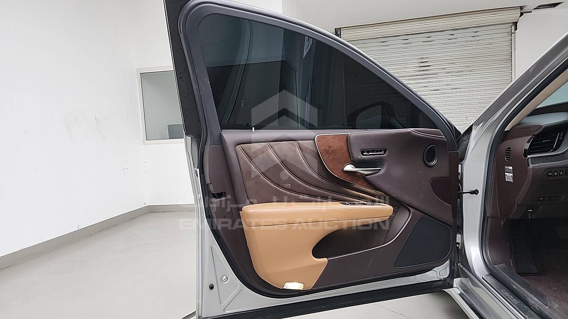 2019 LEXUS LS 500 VIN: JTHB5LFF1K5009818