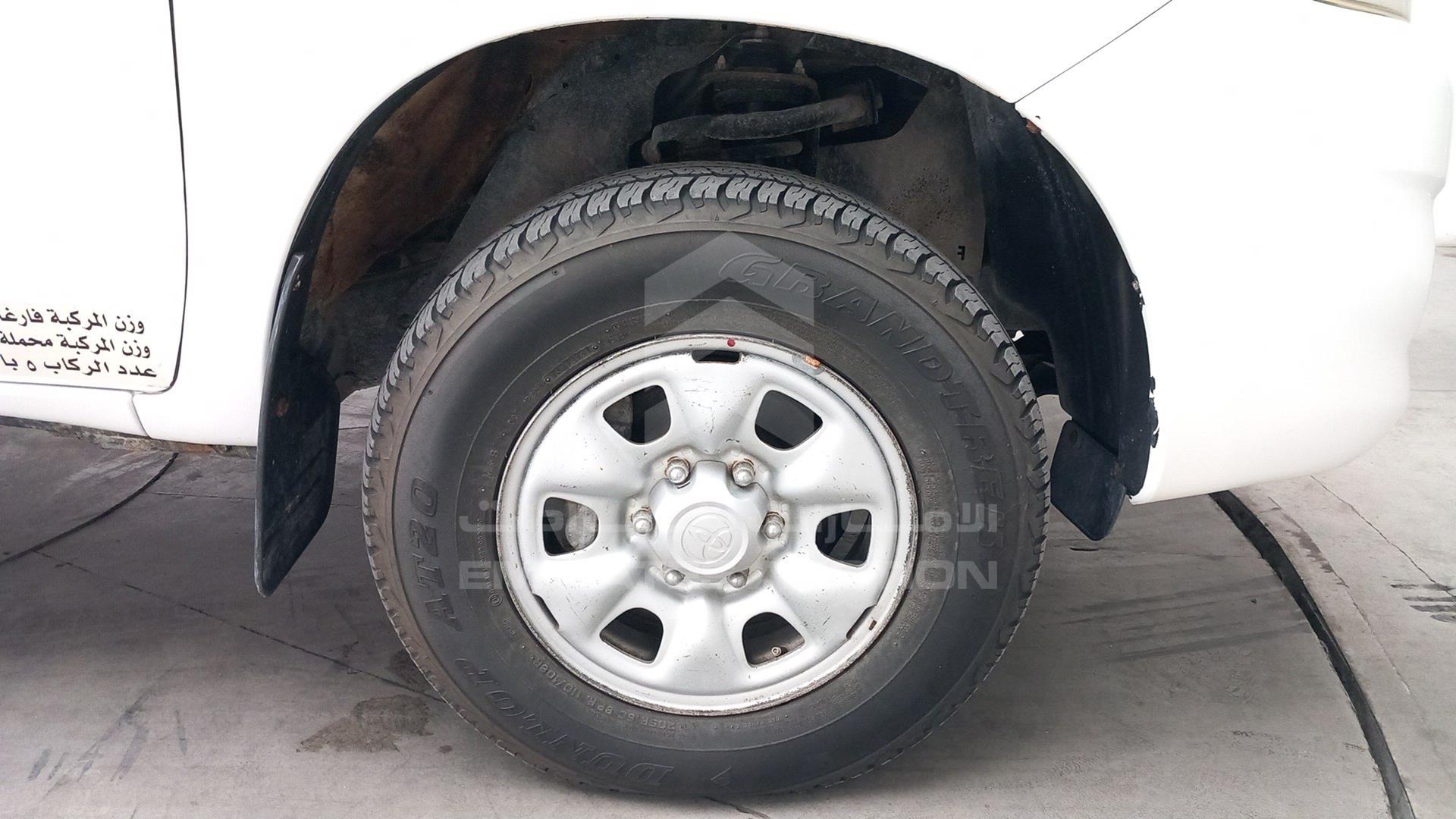 2013 TOYOTA HILUX VIN: MR0FX22G8D1360307