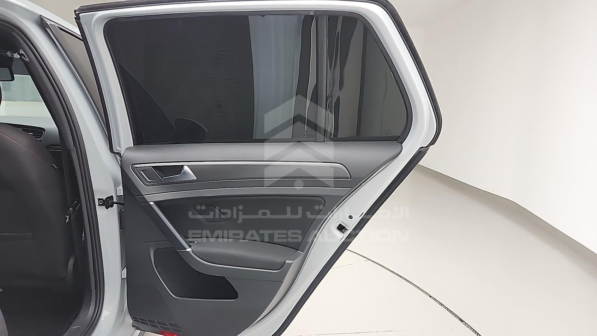 2018 VOLKSWAGEN GOLF VIN: 3VW547AU7JM267992