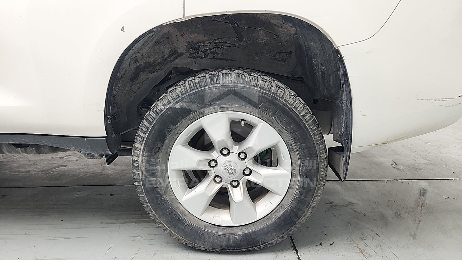 2011 TOYOTA PRADO VIN: JTEBD9FJX0K005627