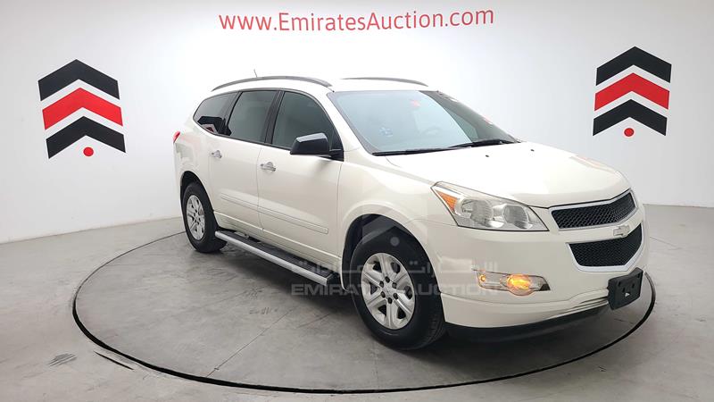 1GNKR8ED9CJ235432 Auction: EmiratesAuction Lot: 413741 1GNKR8ED9CJ235432 Chevrolet Traverse 2012 WHITE Photo 44