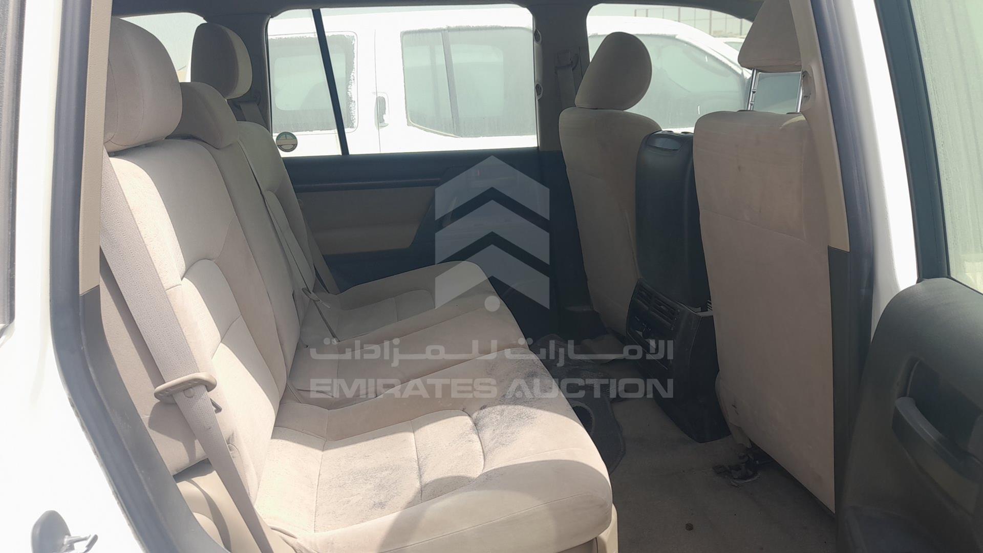 2011 TOYOTA LAND CRUISER VIN: JTMHU09J6B5052743