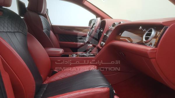 SJAAF1ZV2JC018525 Bentley Bentayga