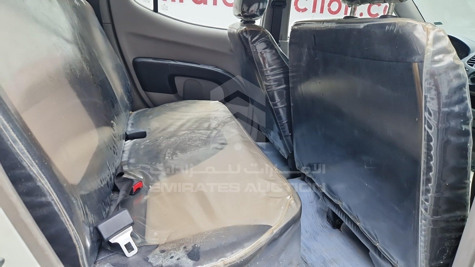 2014 MITSUBISHI L 200 VIN: MMBJNKA50ED004709