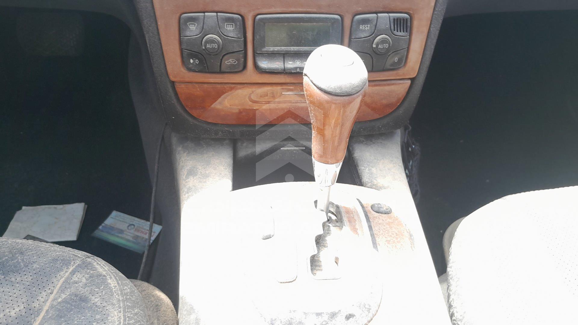 2001 MERCEDES S 500 VIN: WDB2201751A087807