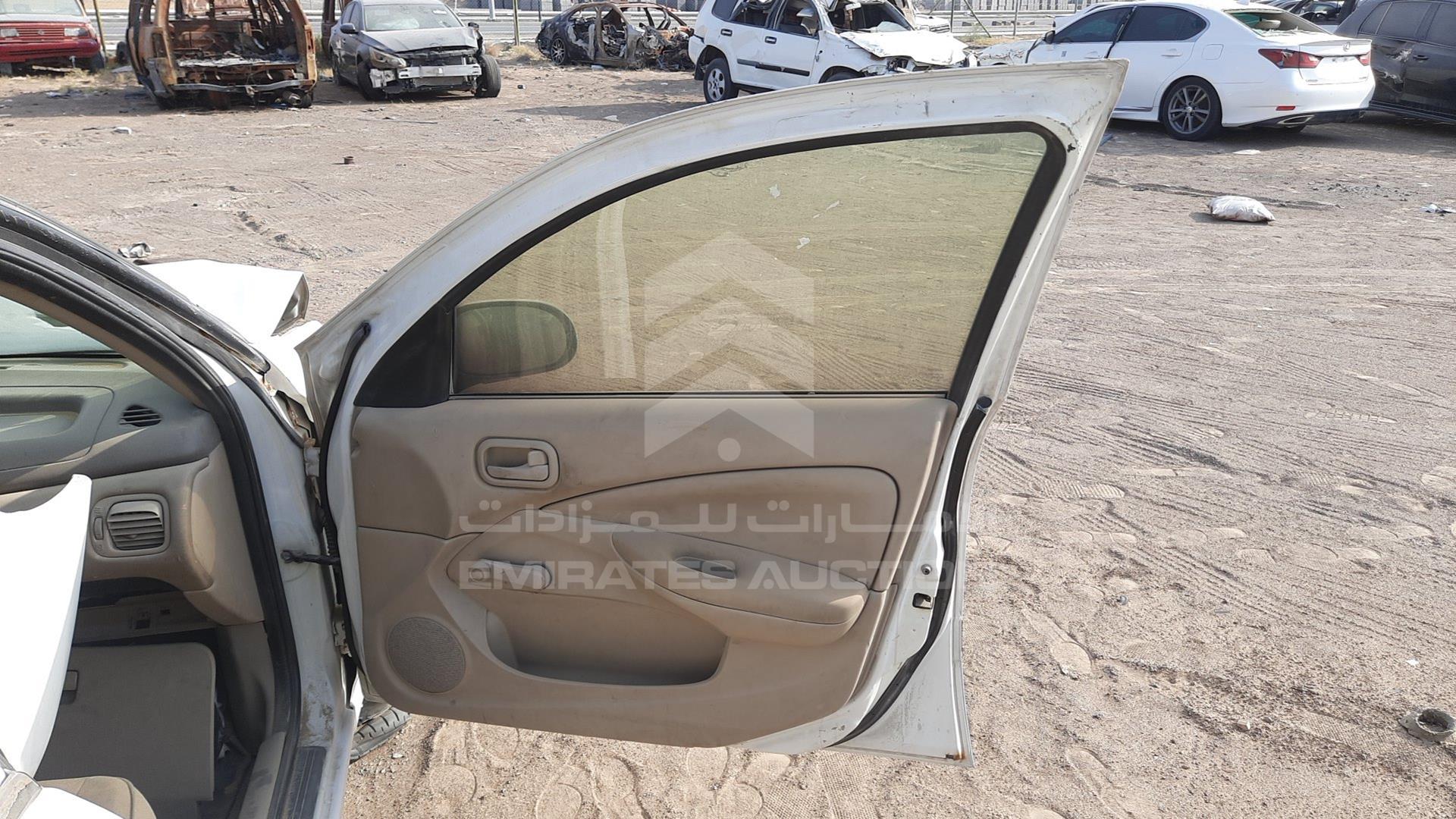 2005 NISSAN TIIDA VIN: JN1FN61C05W084352