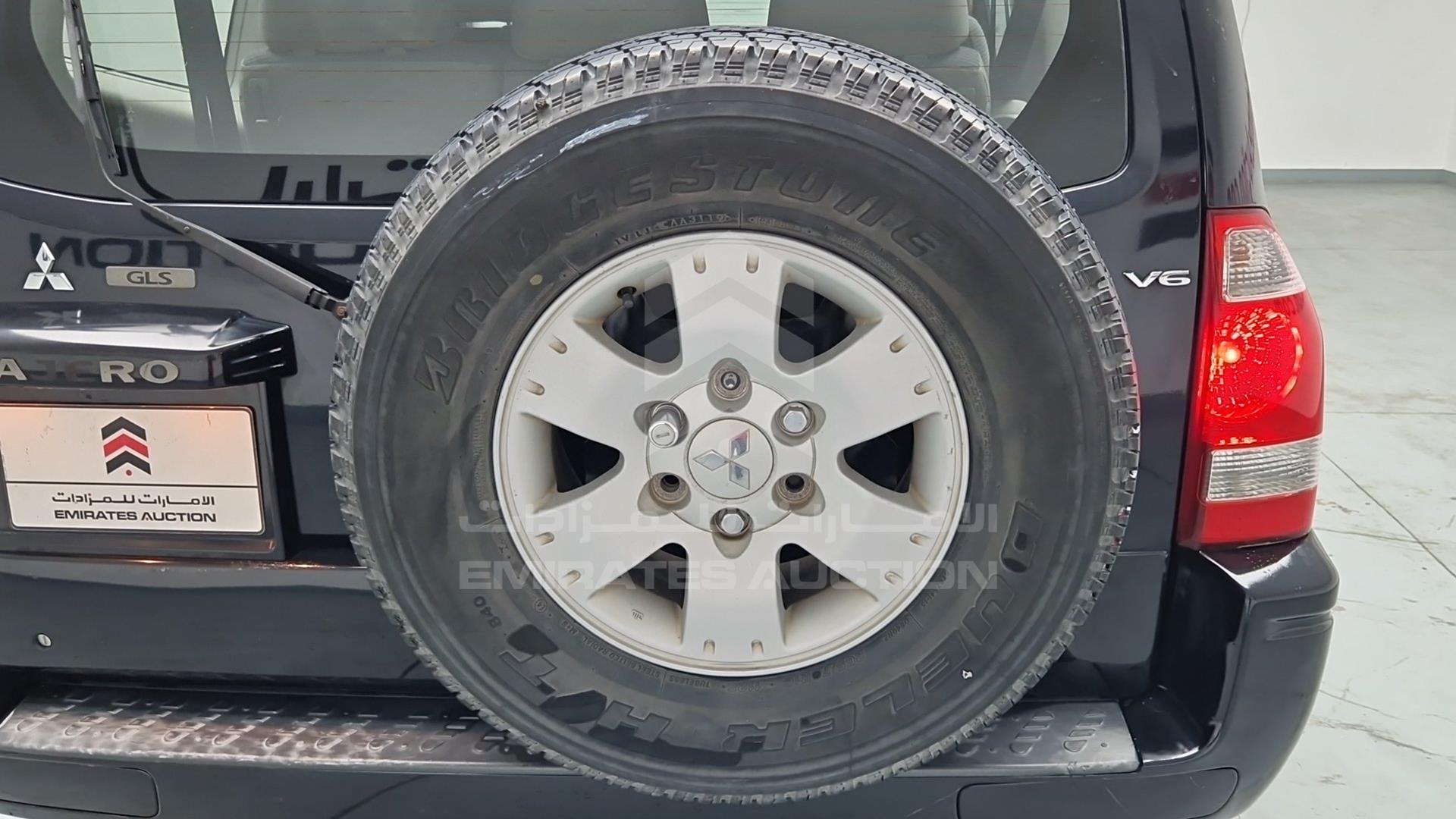 2006 MITSUBISHI PAJERO VIN: JMYMRV63W6J705247