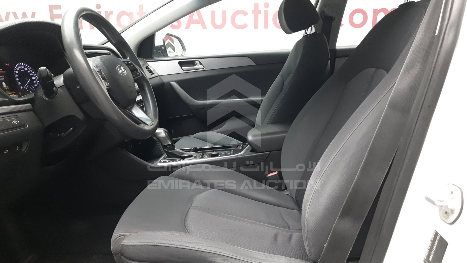 2018 HYUNDAI SONATA VIN: KMHE24139JA081992