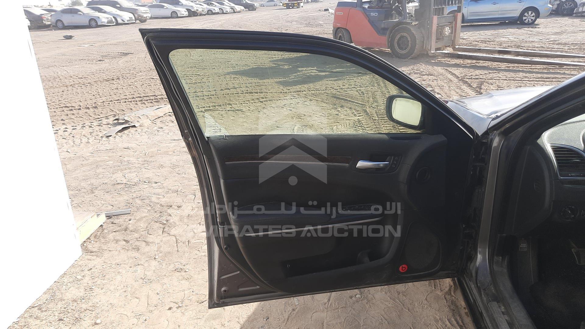 2013 CHRYSLER 300 C VIN: 2C3CCAKT4DH646570