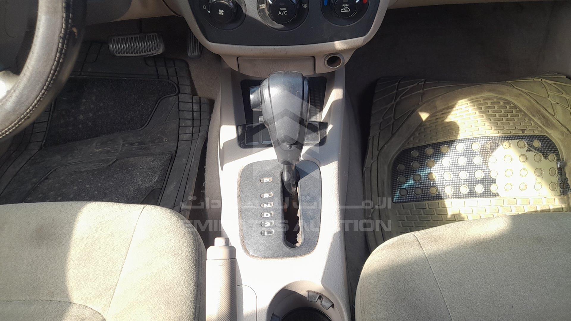 2006 KIA CERATO VIN: KNAFE222565244774