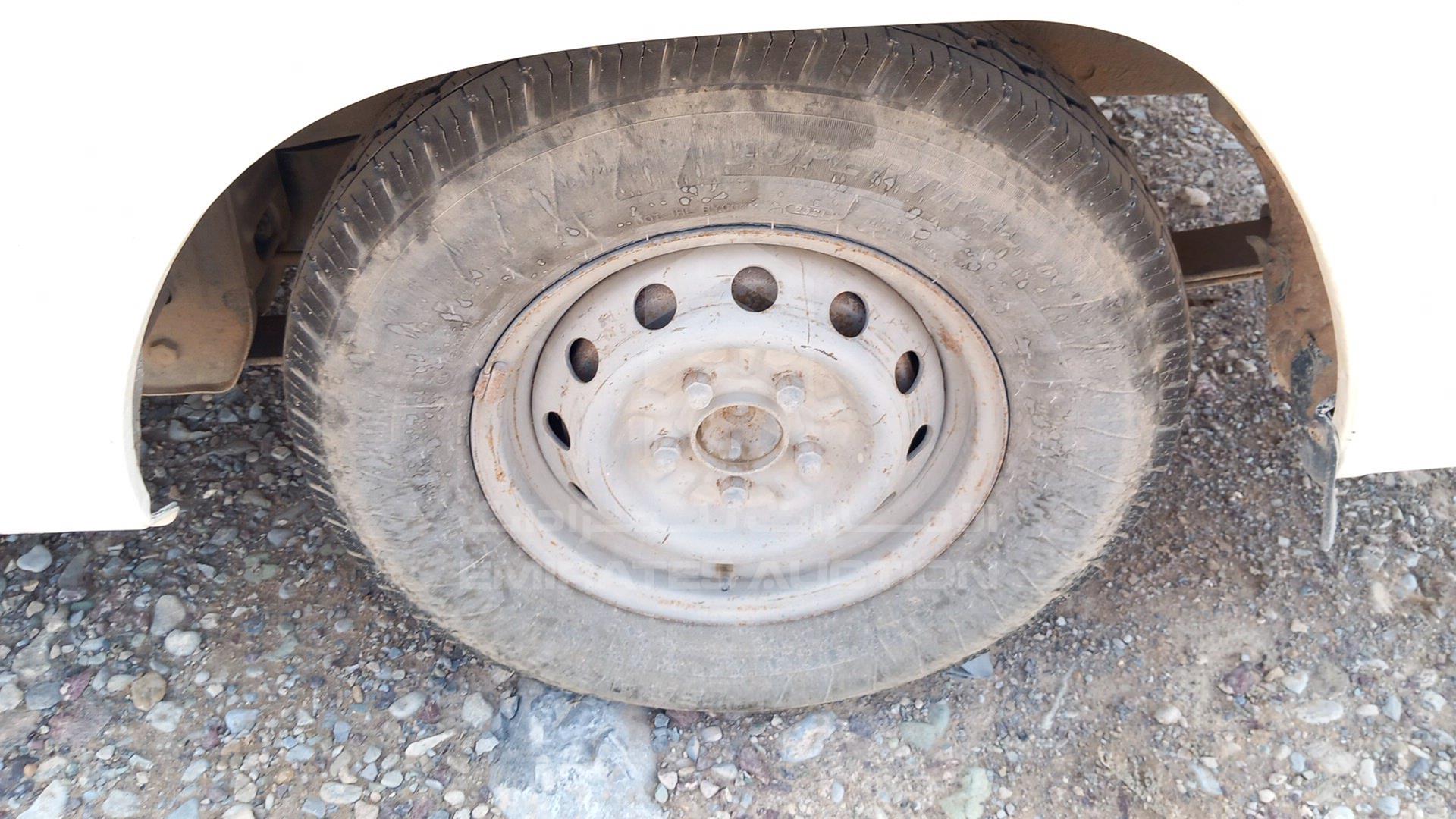 2004 MITSUBISHI L 300 VIN: JMYHNP13W4A771486