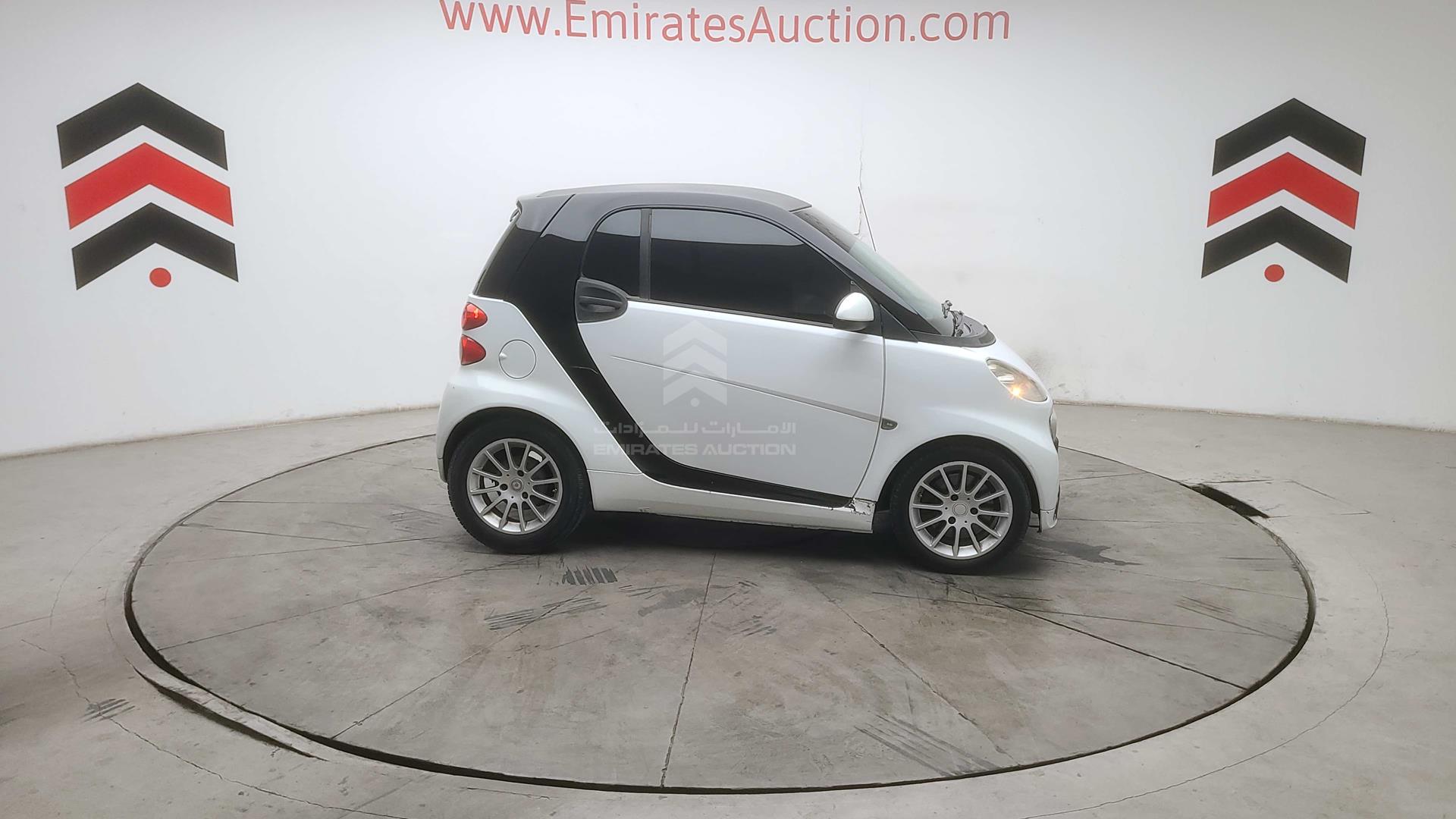 2014 SMART FORTWO VIN: WMEEJ3BA9EK739570