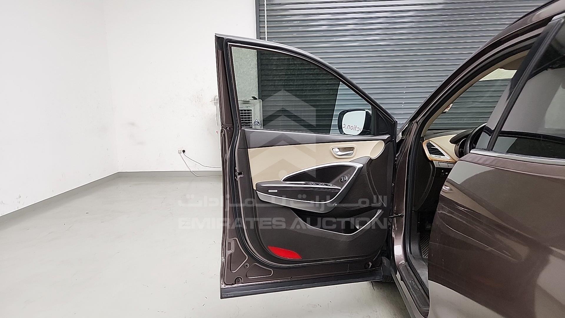2014 HYUNDAI SANTA FE VIN: KMHST81CXEU154024