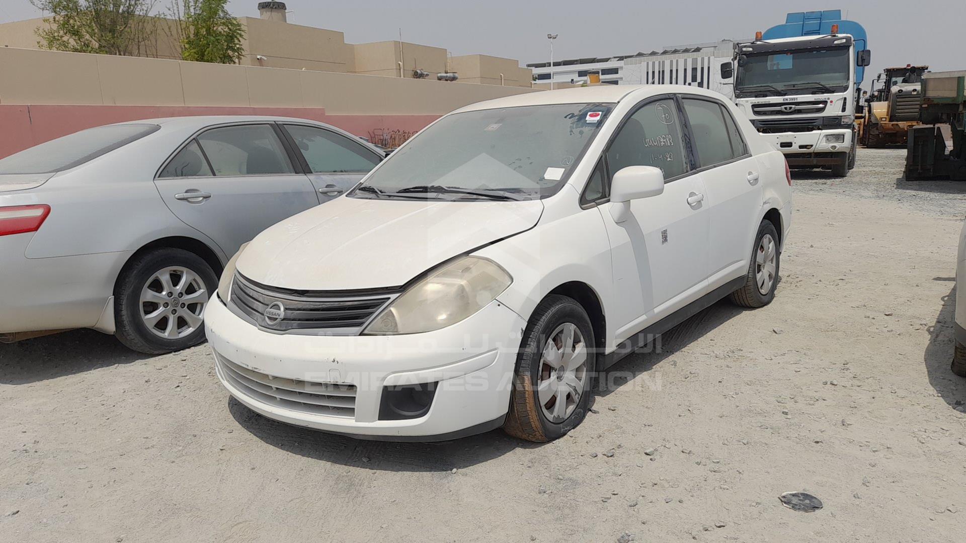 2011 NISSAN TIIDA VIN: 3N1BC1A69BK198472