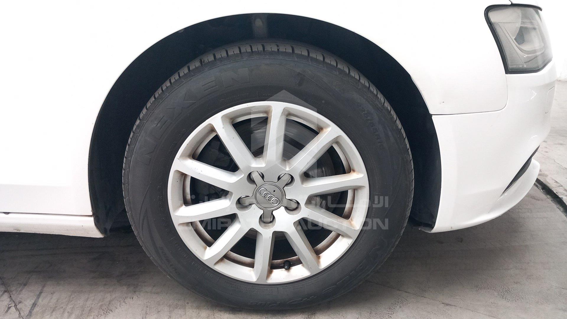 2014 AUDI A4 VIN: WAUACCFL3EN008504