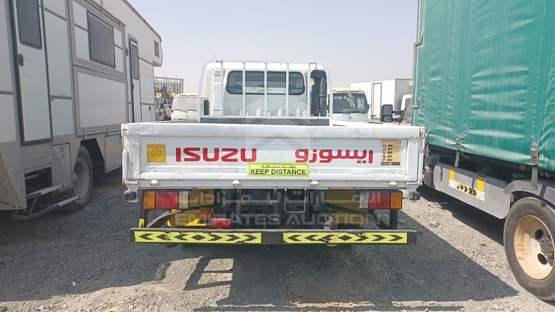 2015 Isuzu NPR — Rear View — Photo 7